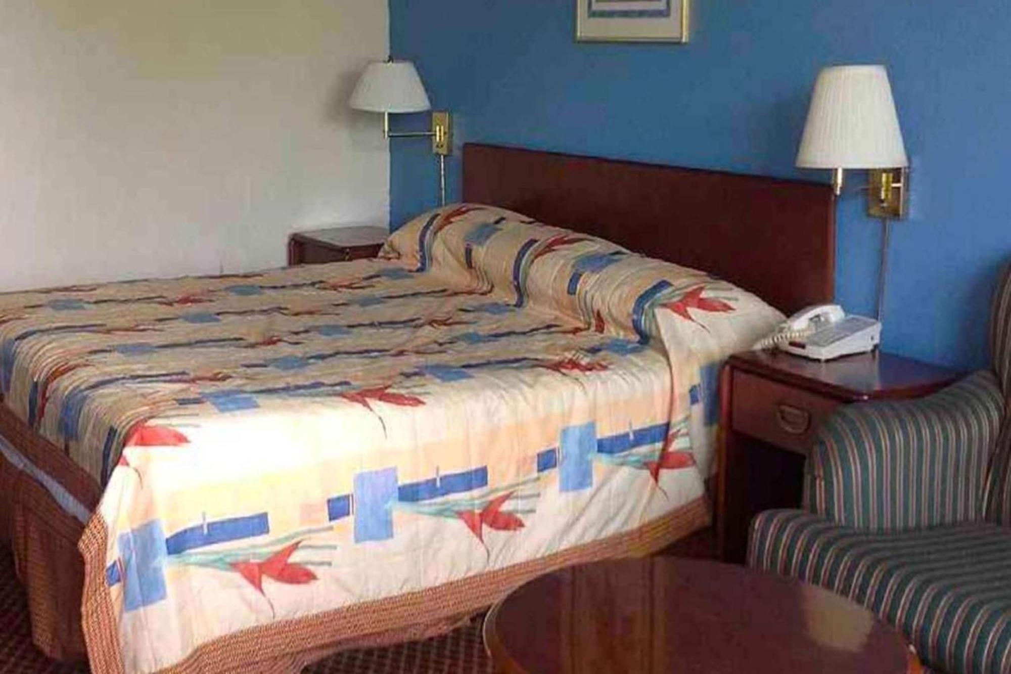 Super Inn & Suites By Oyo Milledgeville Εξωτερικό φωτογραφία