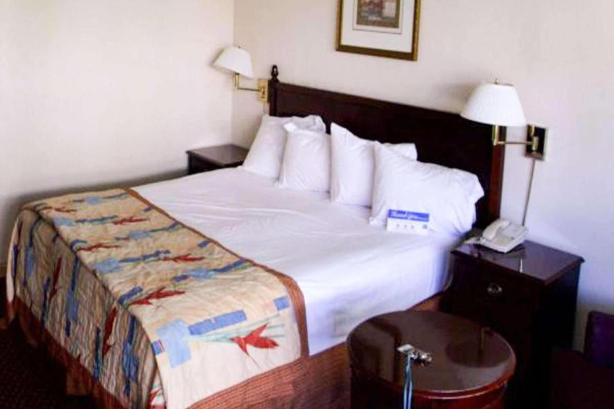 Super Inn & Suites By Oyo Milledgeville Εξωτερικό φωτογραφία