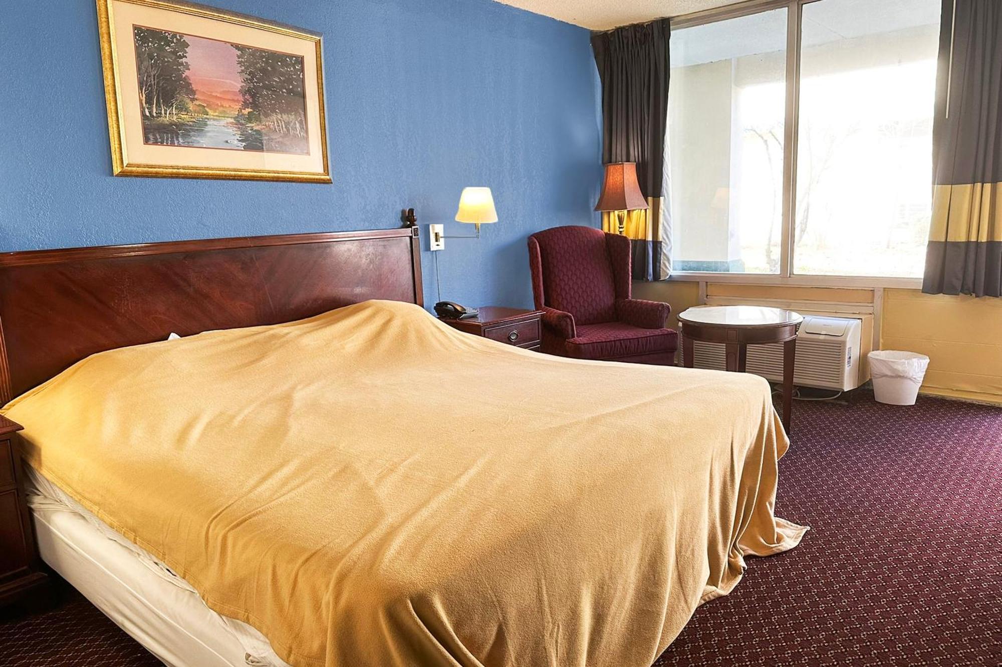 Super Inn & Suites By Oyo Milledgeville Εξωτερικό φωτογραφία