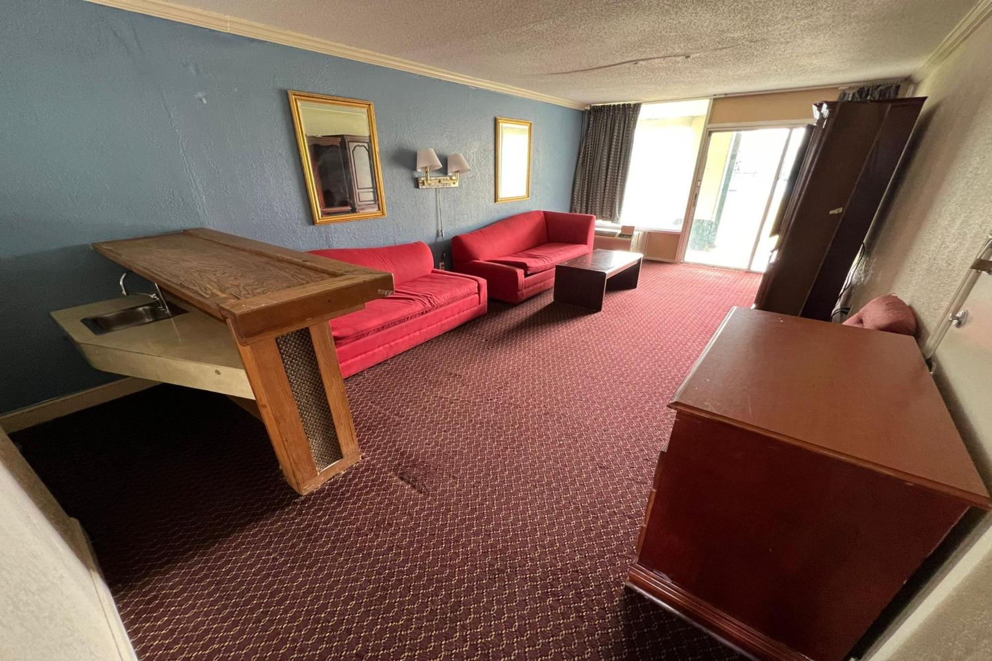 Super Inn & Suites By Oyo Milledgeville Εξωτερικό φωτογραφία