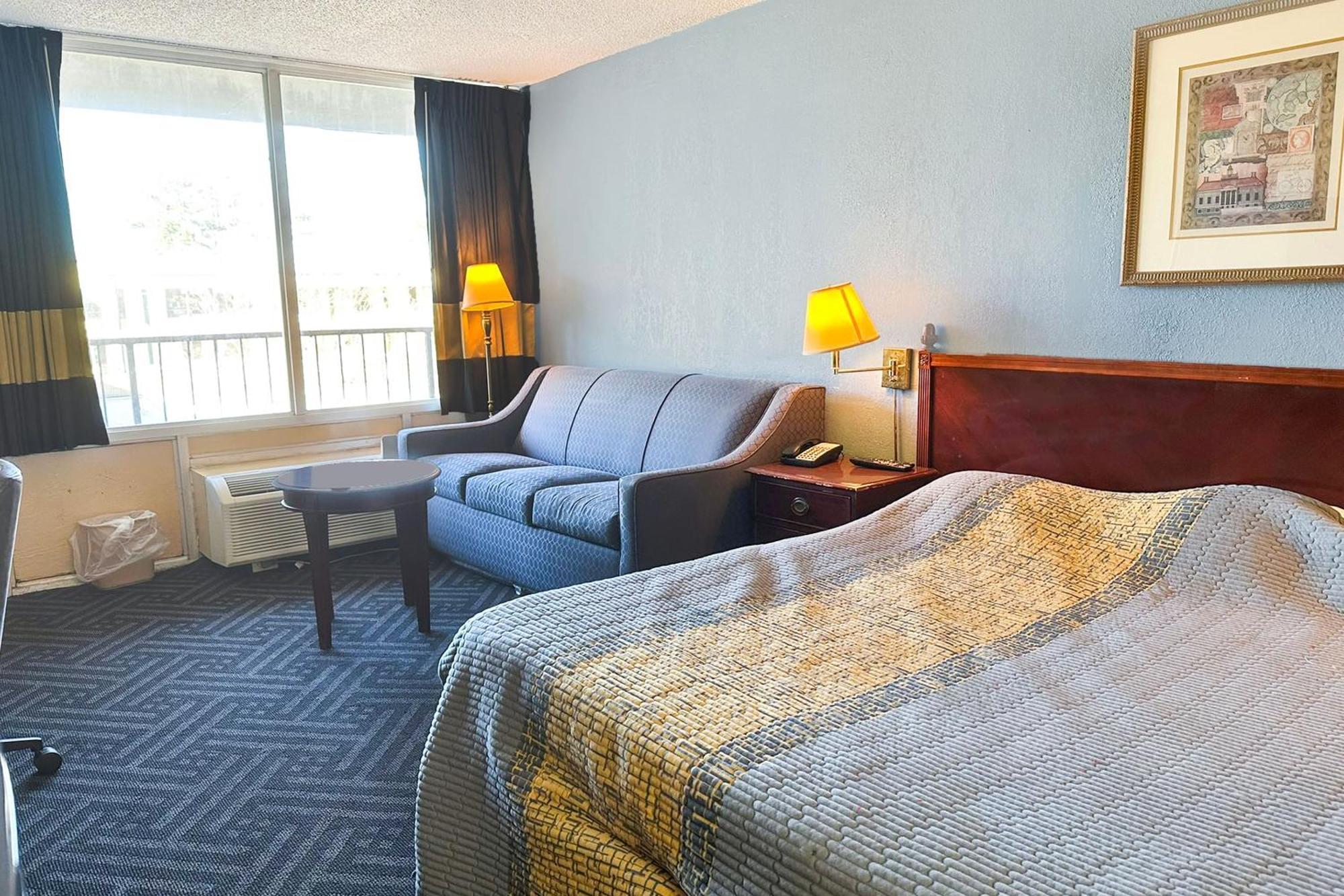 Super Inn & Suites By Oyo Milledgeville Εξωτερικό φωτογραφία