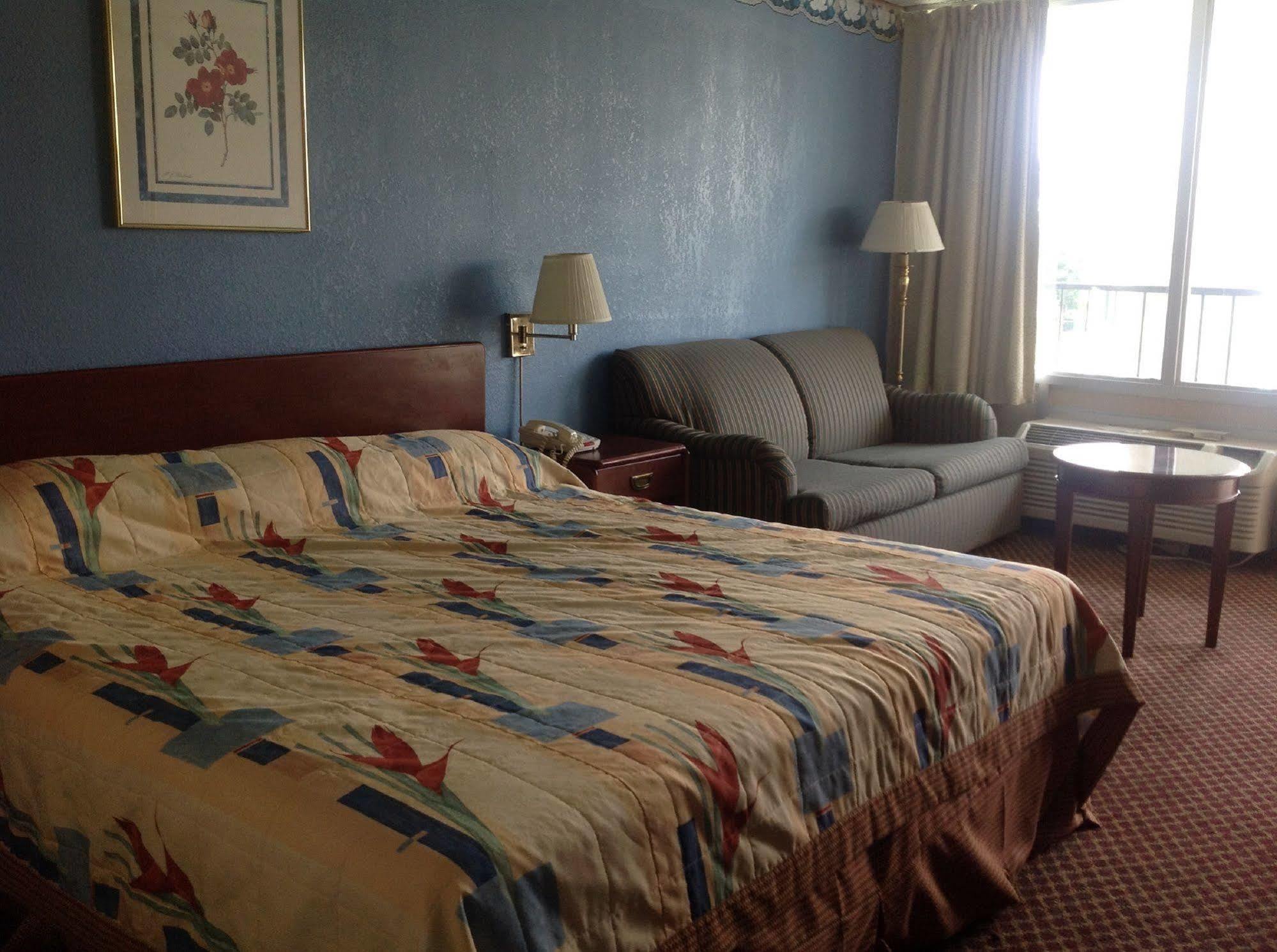 Super Inn & Suites By Oyo Milledgeville Εξωτερικό φωτογραφία