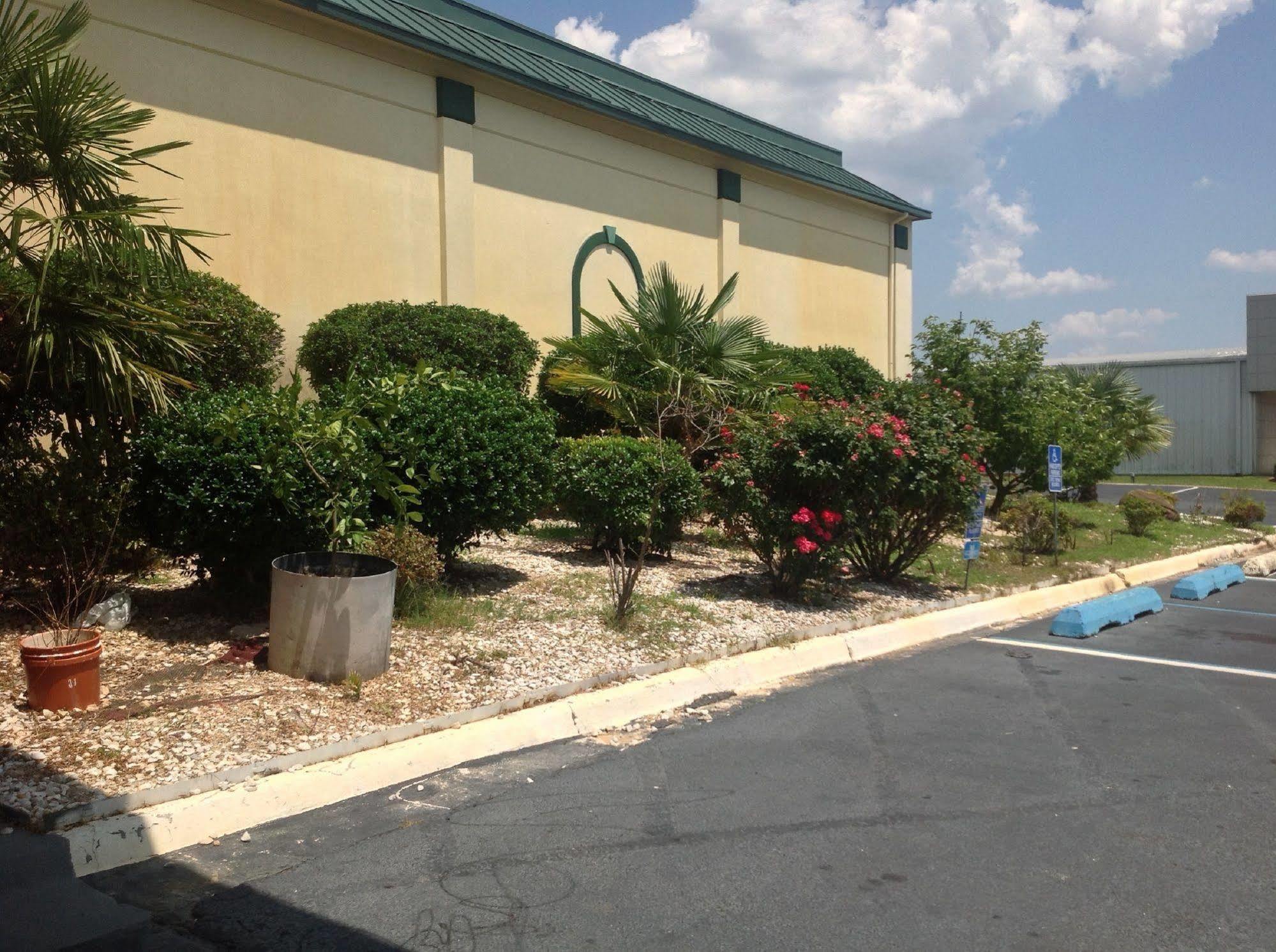 Super Inn & Suites By Oyo Milledgeville Εξωτερικό φωτογραφία